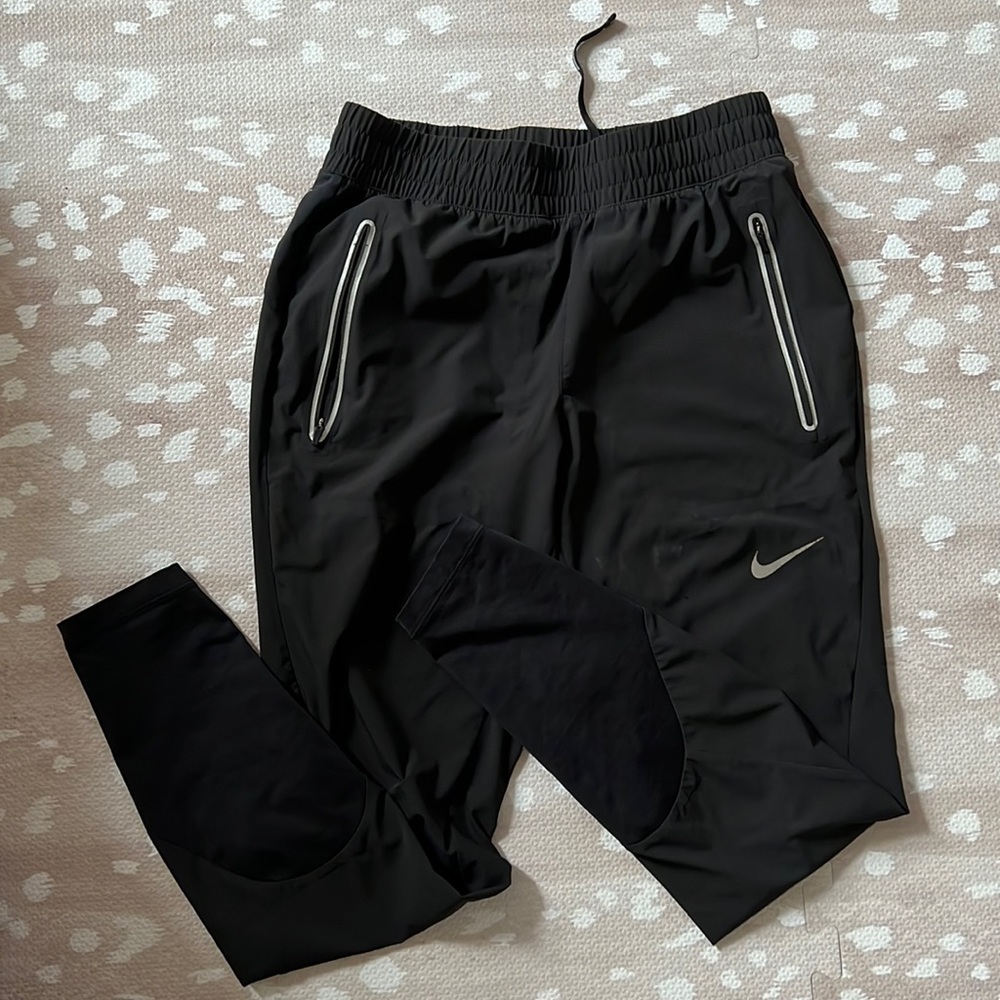 nike jogger